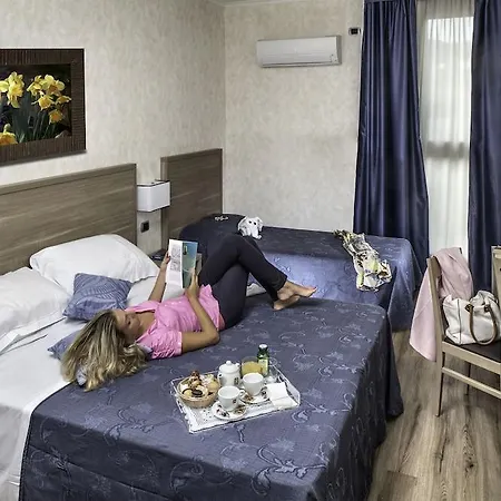 Hotel Roma Sud 3*