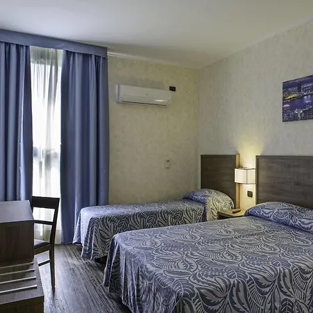 Roma Sud 3*