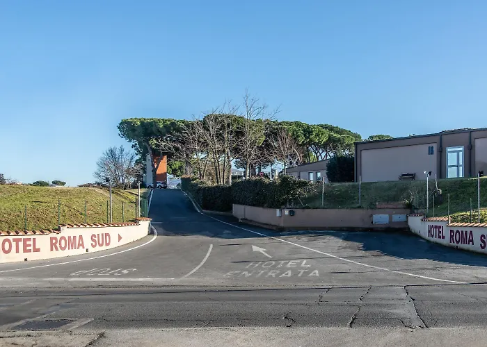 Roma Sud 호텔